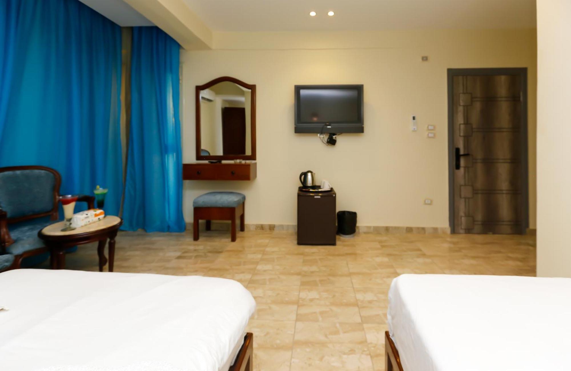 Giza Pyramids Inn Kafrat al Jabal Exterior photo