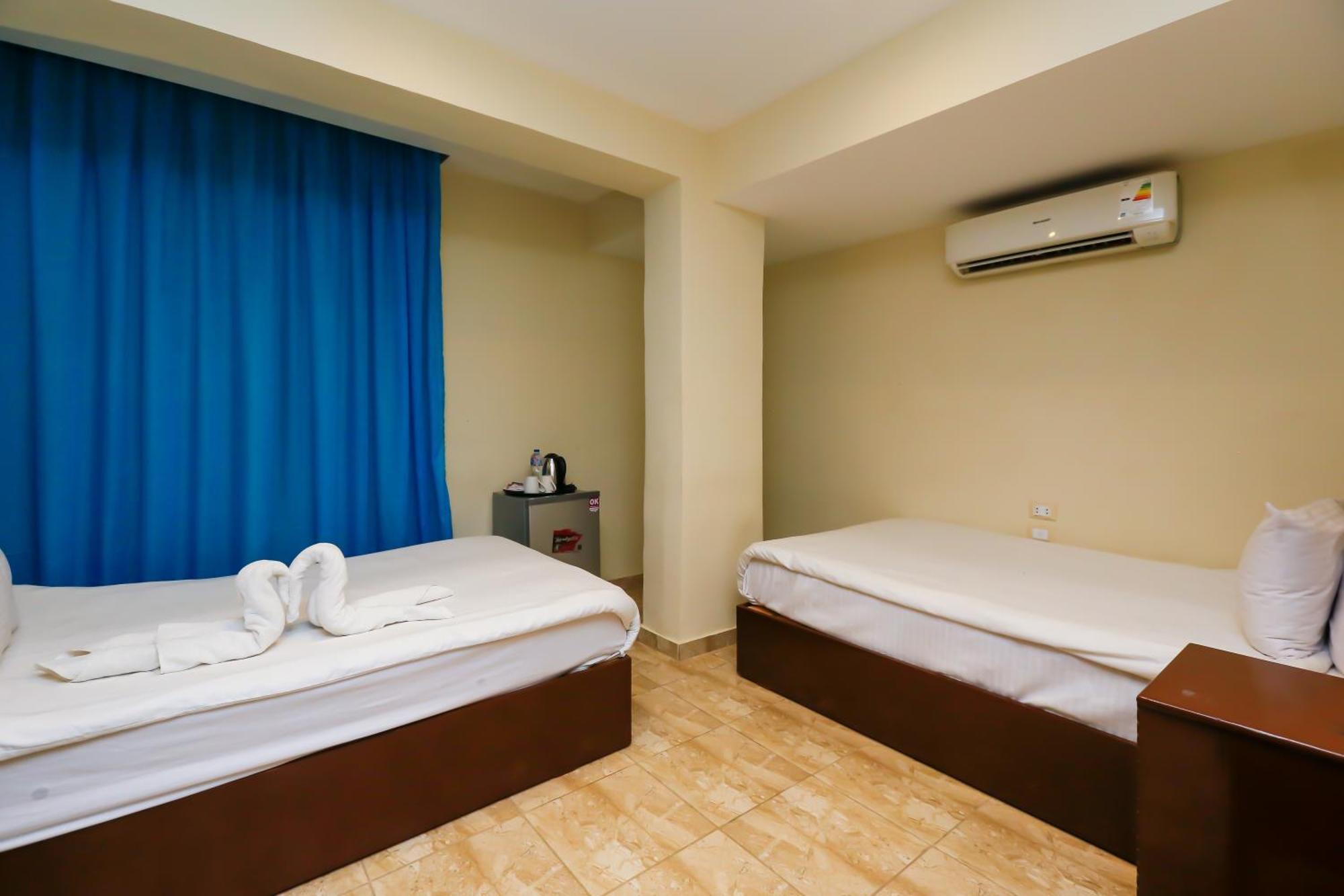 Giza Pyramids Inn Kafrat al Jabal Room photo